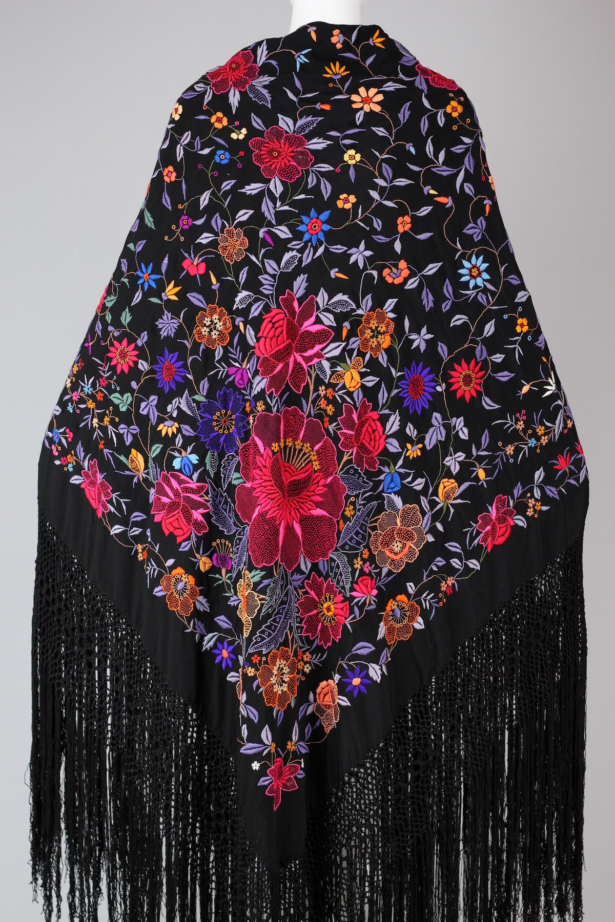 Rare & Unusual Large Chinese Silk Embroidered Shawl c. 1920