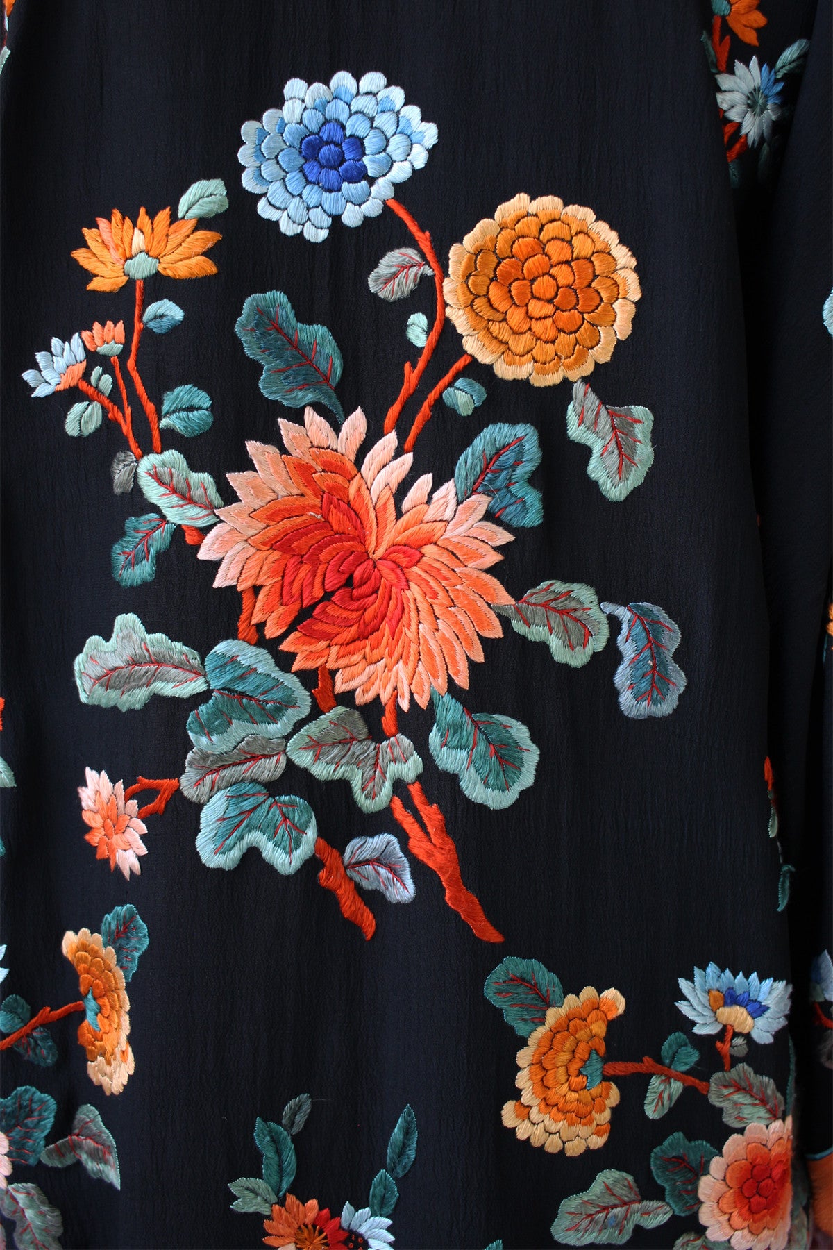 1920s Floral Chinese Embroidered Silk Blouse