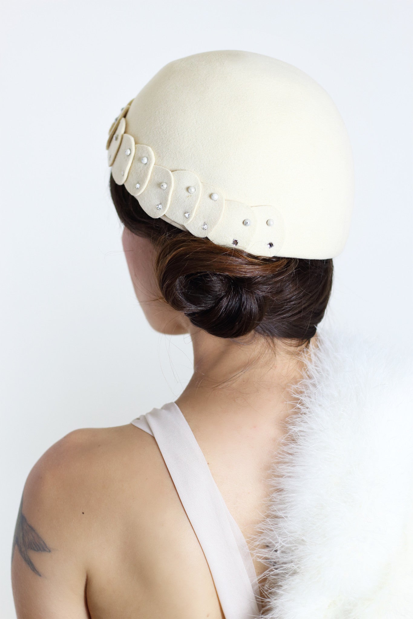 1940s Cream Wool Flapper Style Hat