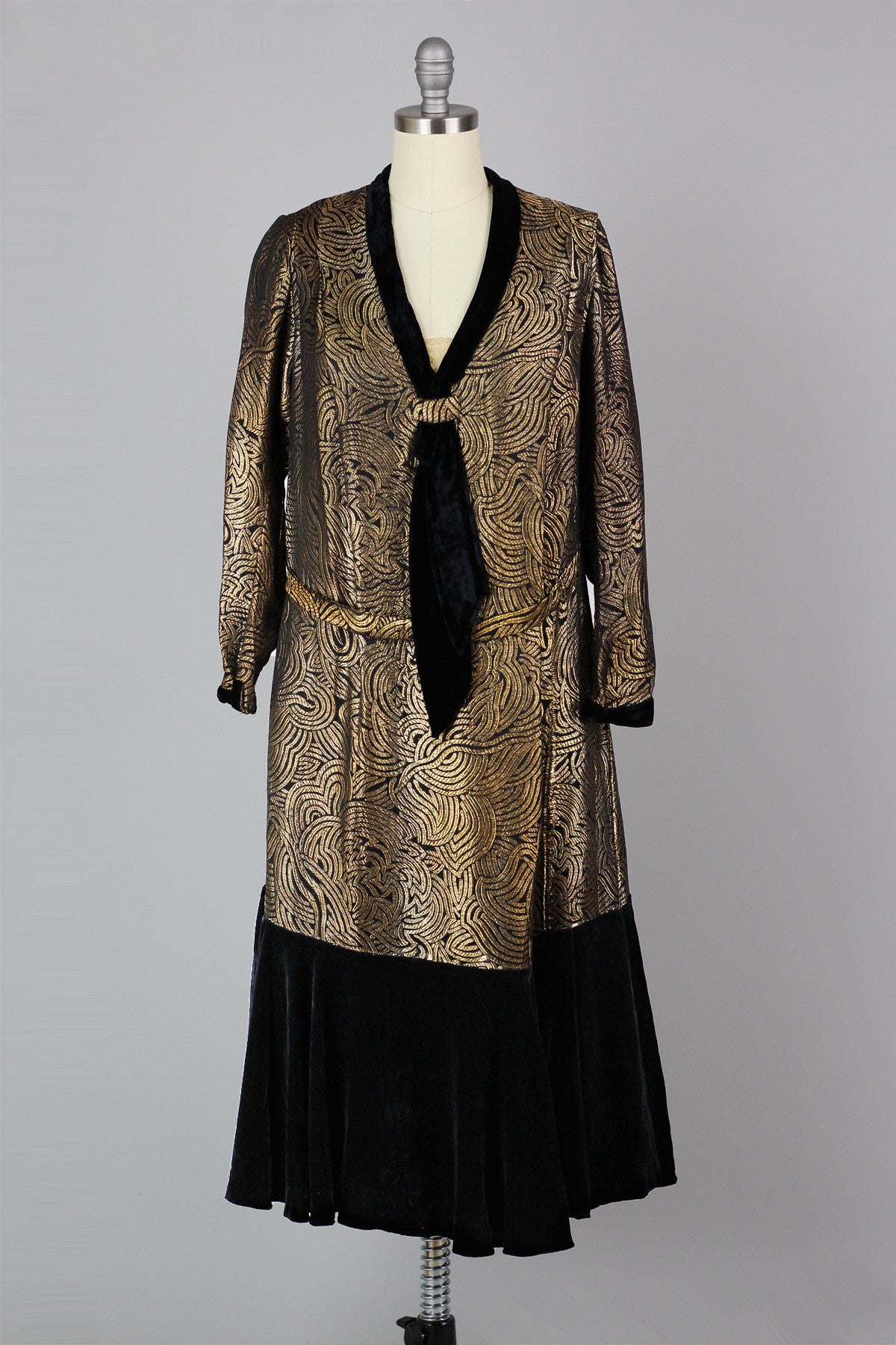 Rare 1920s Gold Lam and Silk Velvet Dinner Dress Muse Rare 1920s Gold Lam and Silk Velvet Dinner Dress Muse