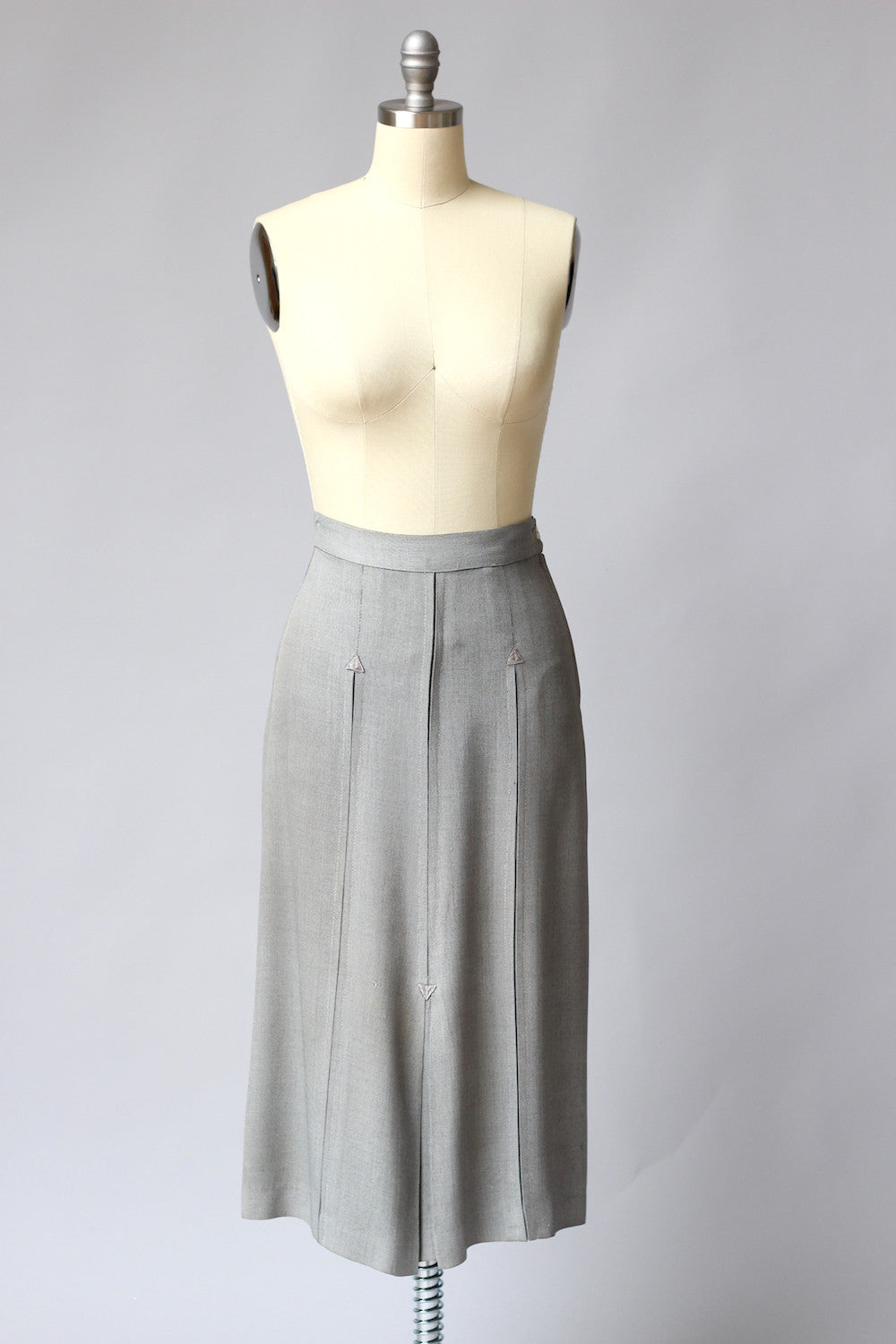 Classic and Chic 1940s WW2 Wool Skirt
