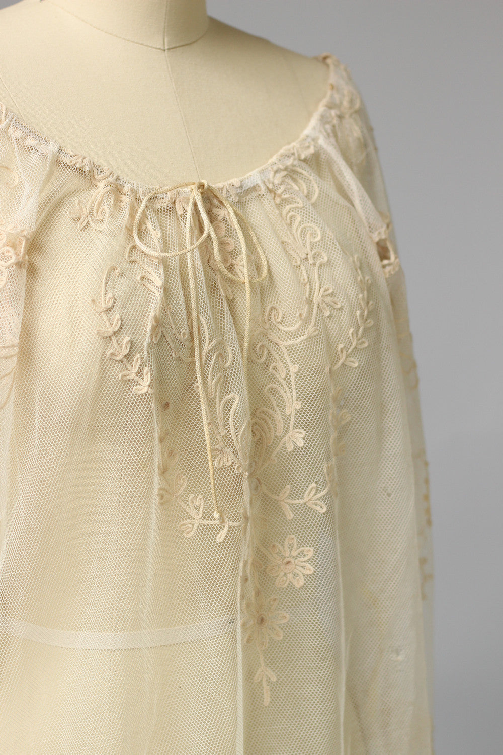 Antique Edwardian French Tambour Ecru Lace Peasant Blouse