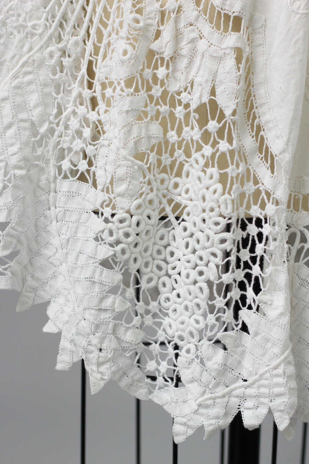 Incredible Antique 1890s-1910s Edwardian Battenberg Lace Top