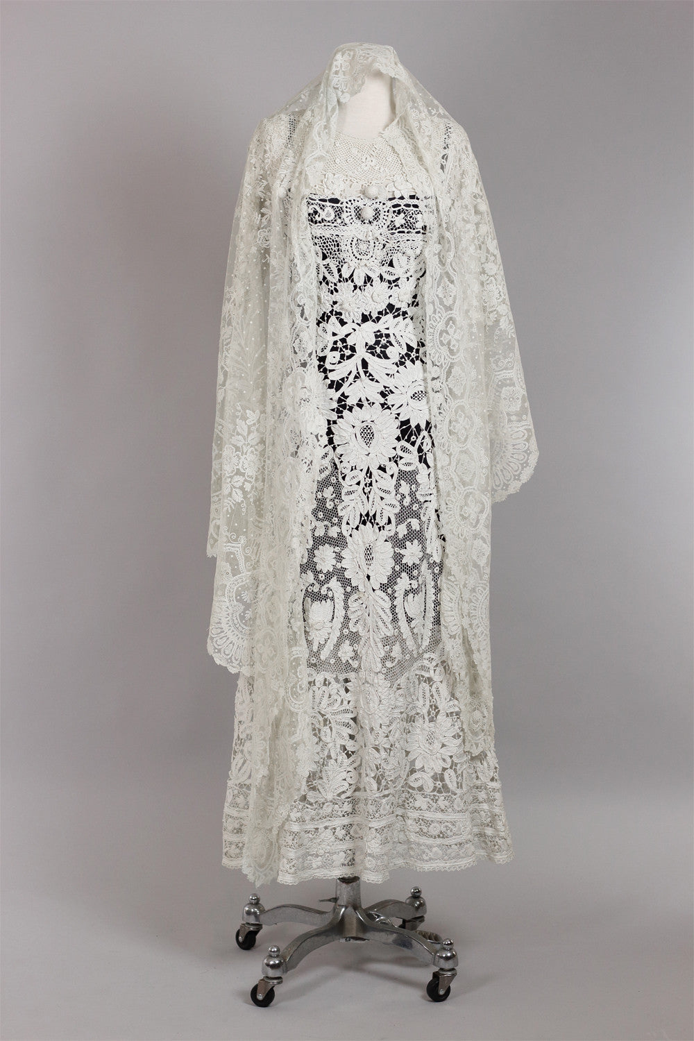 Edwardian Antique White Irish Lace & Crochet Gown