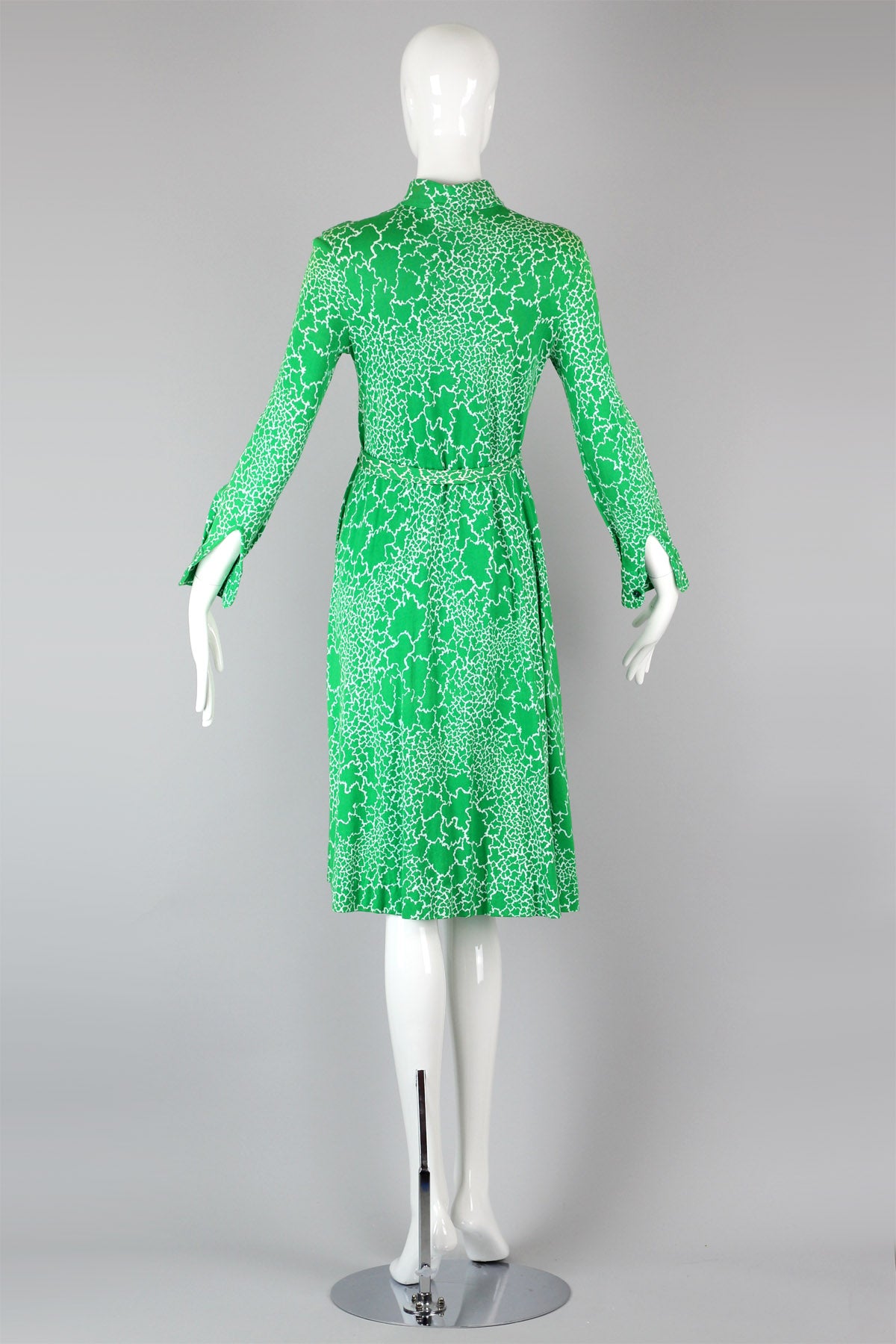 Iconic 1970s Diane Von Furstenberg Made in Italy Kelly Green Print Dress