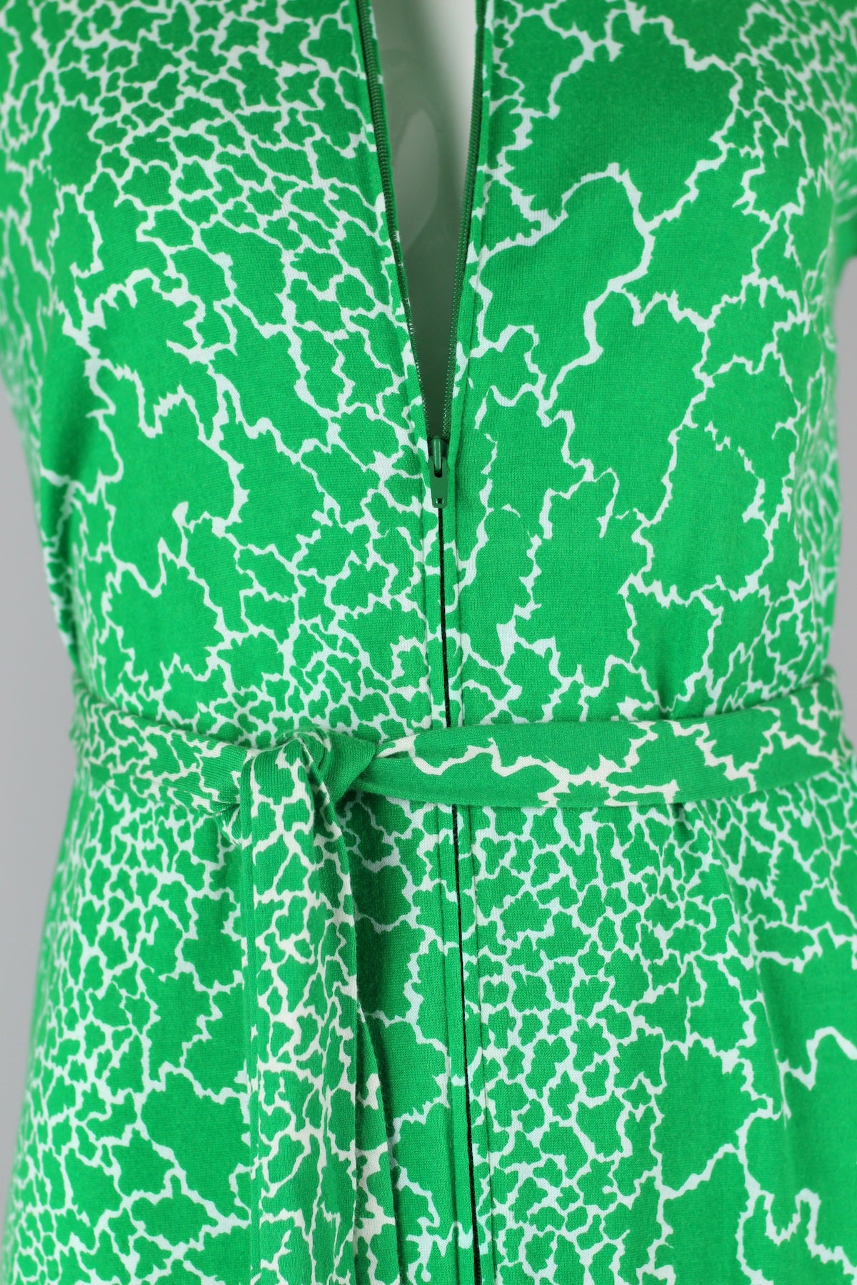 Iconic 1970s Diane Von Furstenberg Made in Italy Kelly Green Print Dress