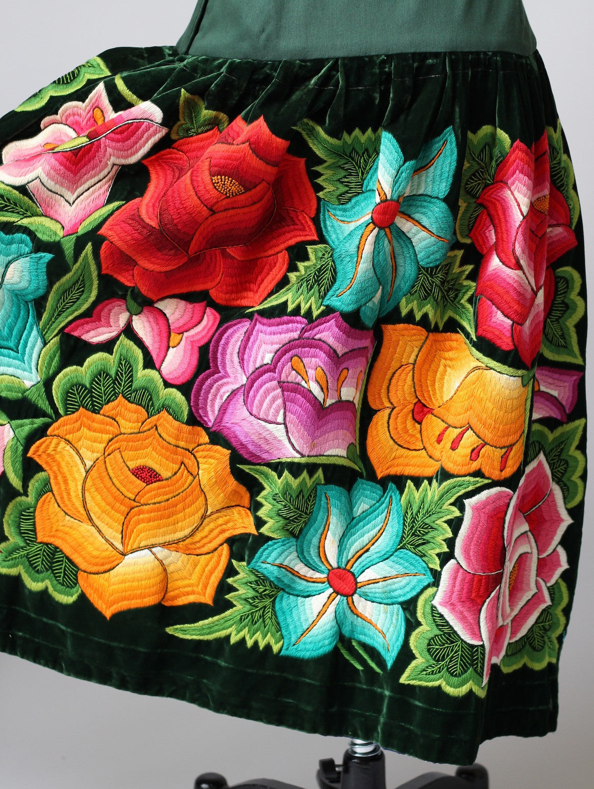 Vintage Tehuantepec Mexico Embroidered Skirt with New Waistband Green