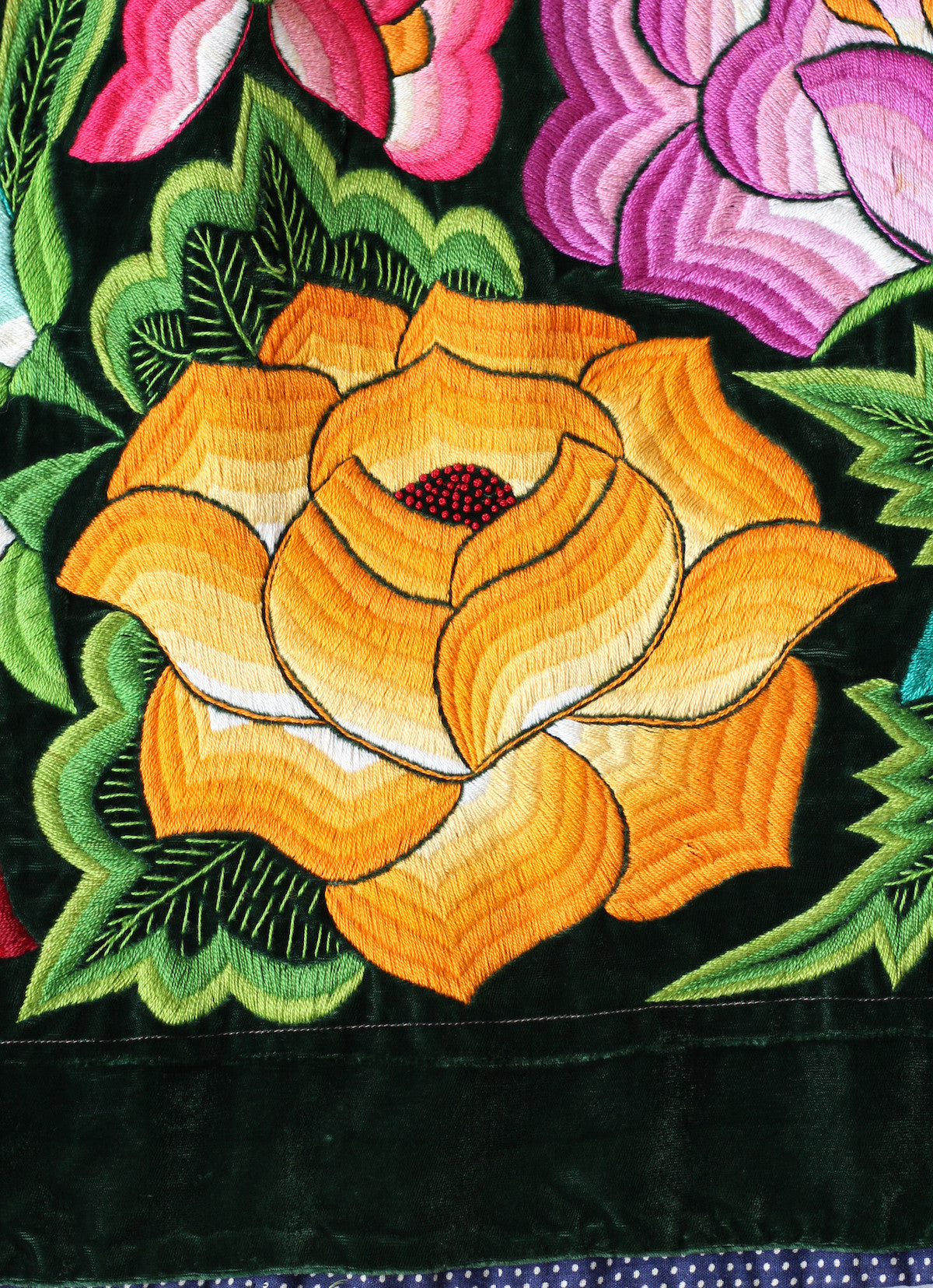 Vintage Tehuantepec Mexico Embroidered Skirt with New Waistband Green