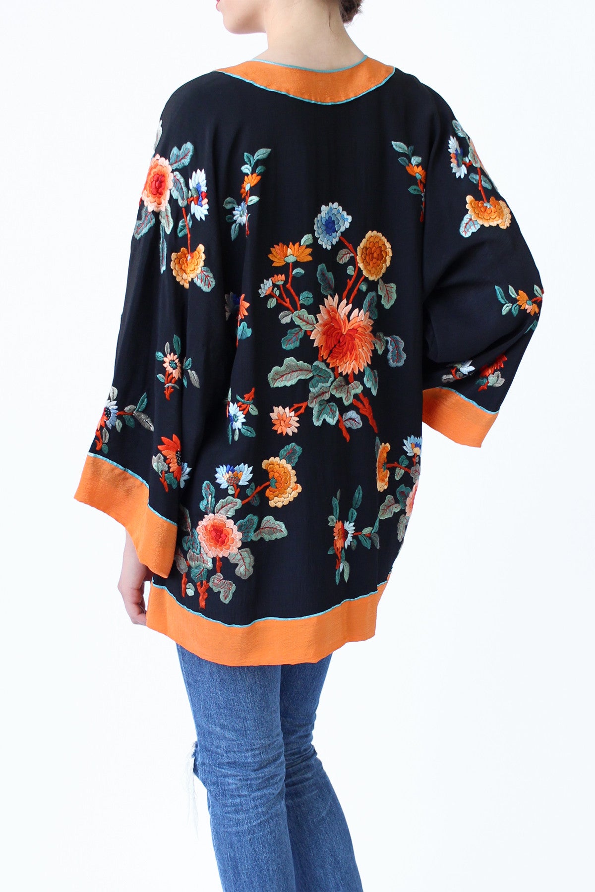 1920s Floral Chinese Embroidered Silk Blouse