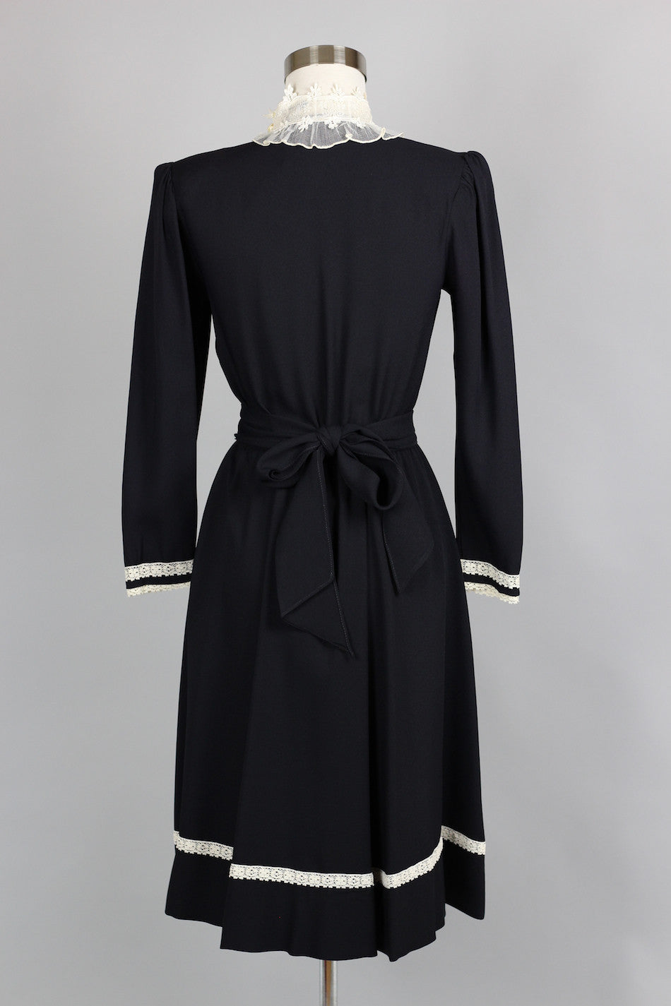Victorian Revival 1970s Gunne Sax Dress