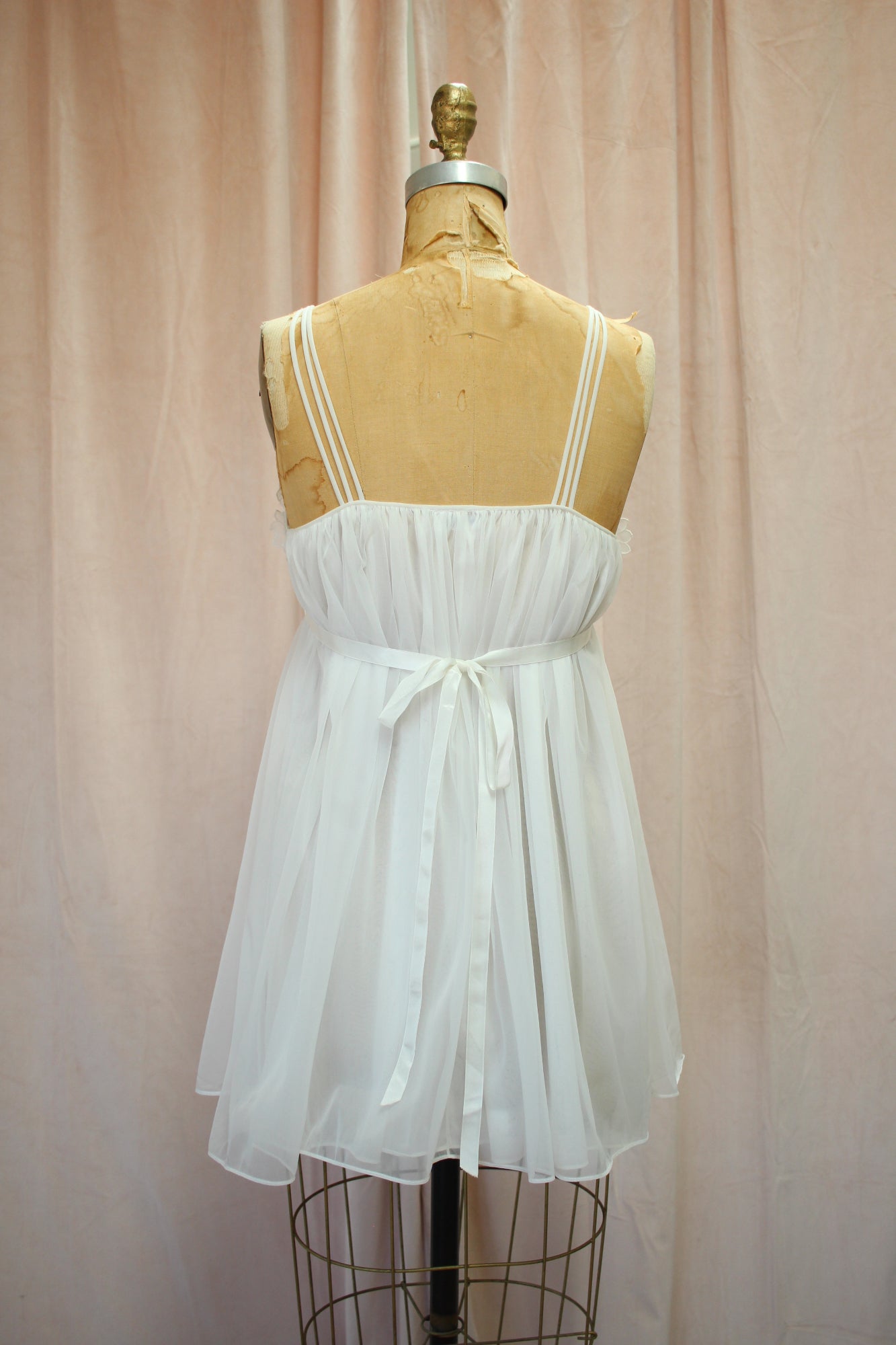 Daisies Vintage Peignoir Set