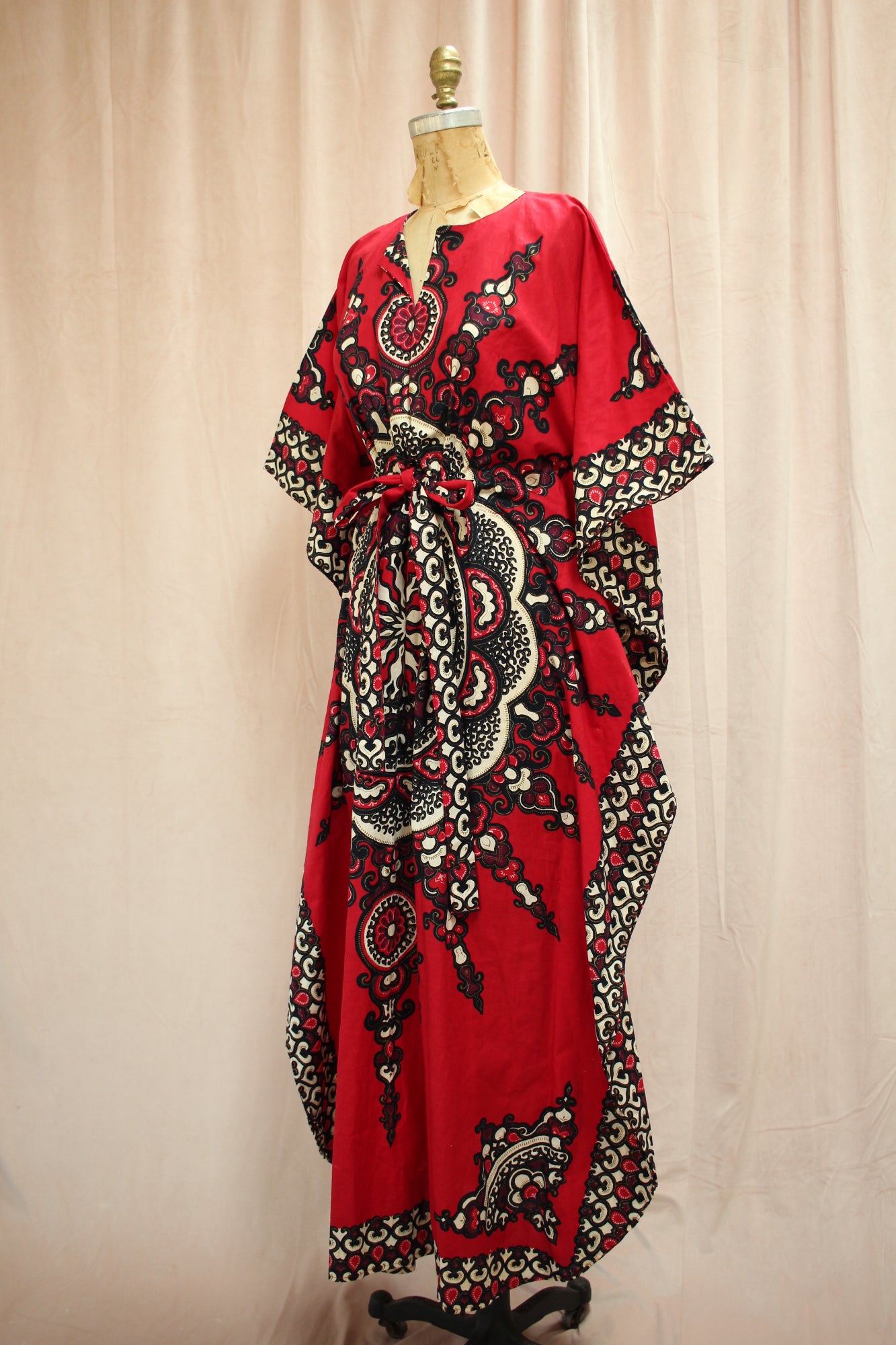 Vintage 1970s Hatari Kaftan