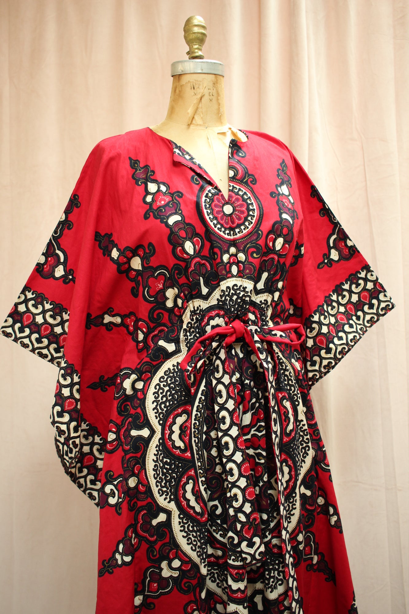 Vintage 1970s Hatari Kaftan