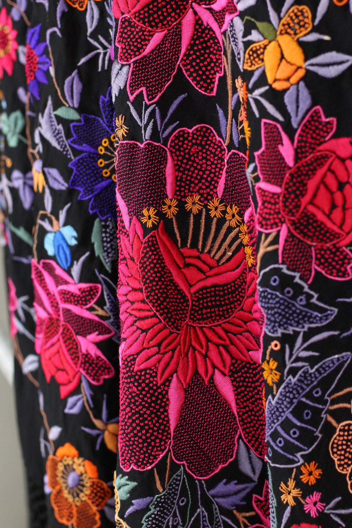 Rare & Unusual Large Chinese Silk Embroidered Shawl c. 1920