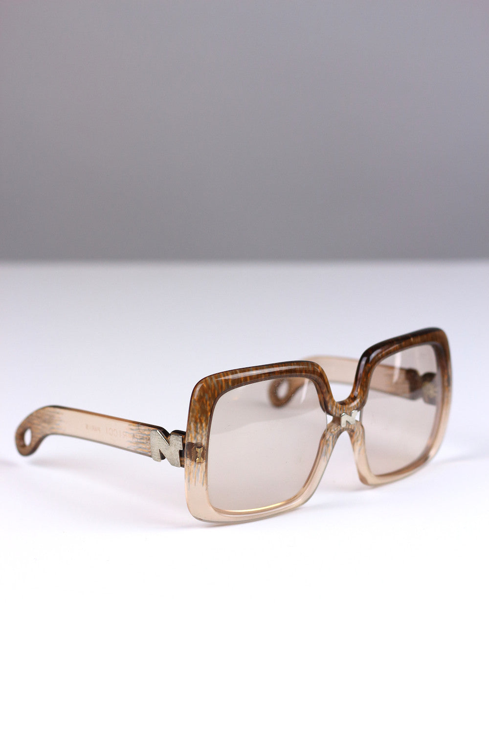 Vintage Jackie O Nina Ricci 1970s Sunglasses in Pale Brown