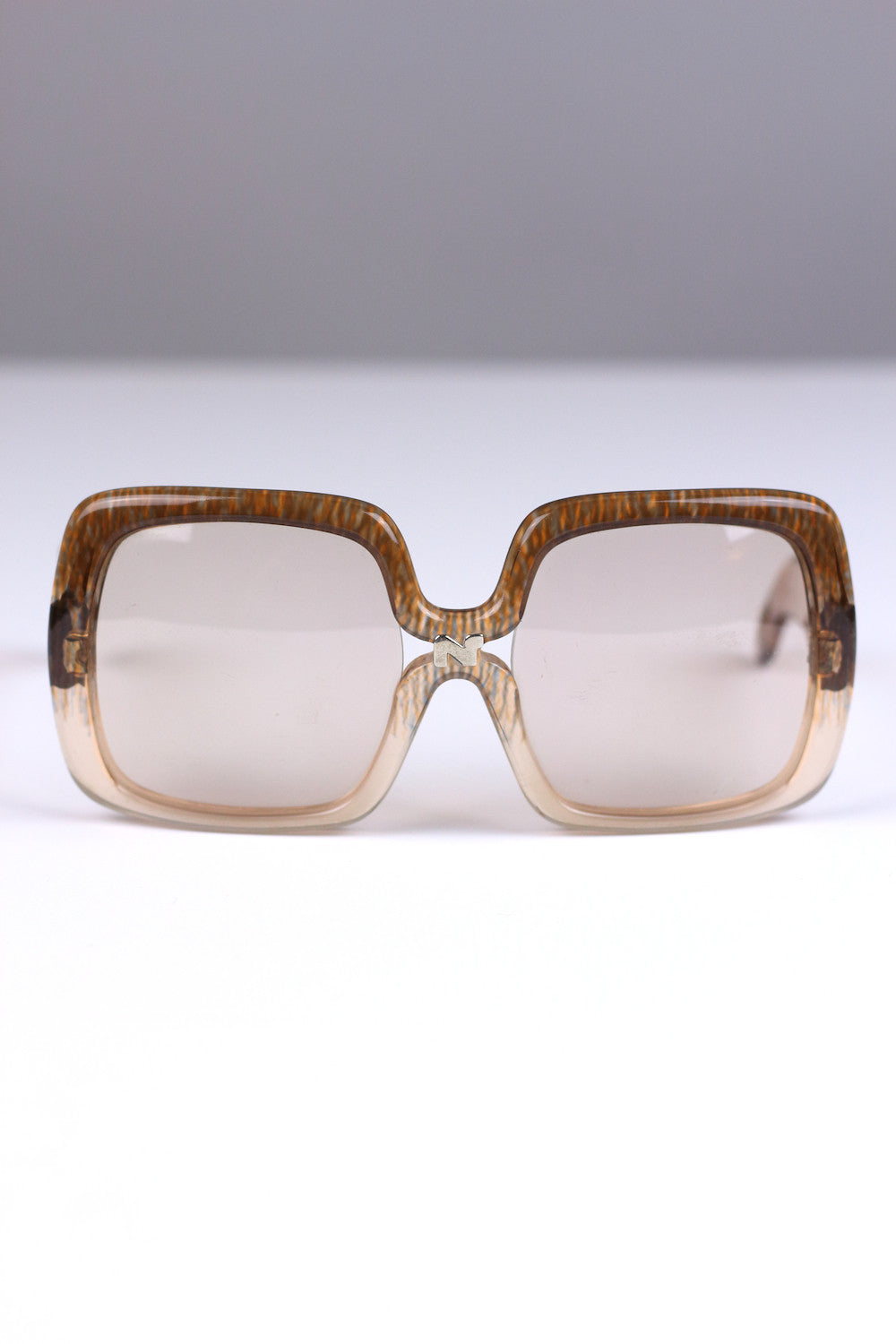Vintage Jackie O Nina Ricci 1970s Sunglasses in Pale Brown
