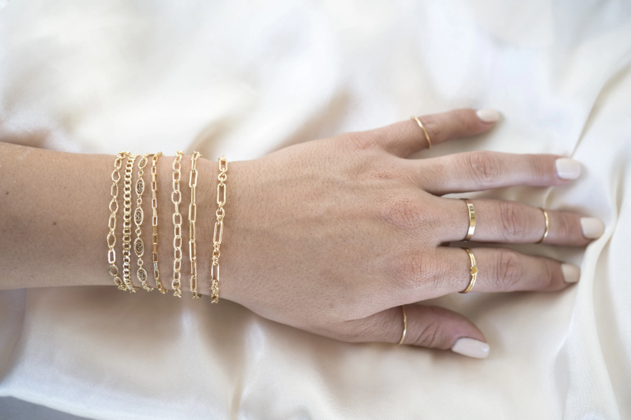 Gold Curb Link Bracelet