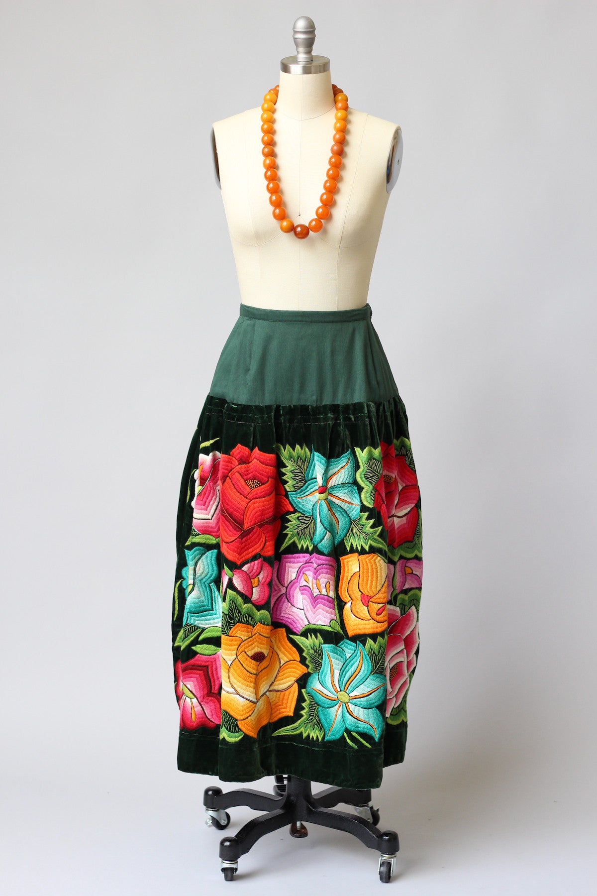 Vintage Tehuantepec Mexico Embroidered Skirt with New Waistband Green