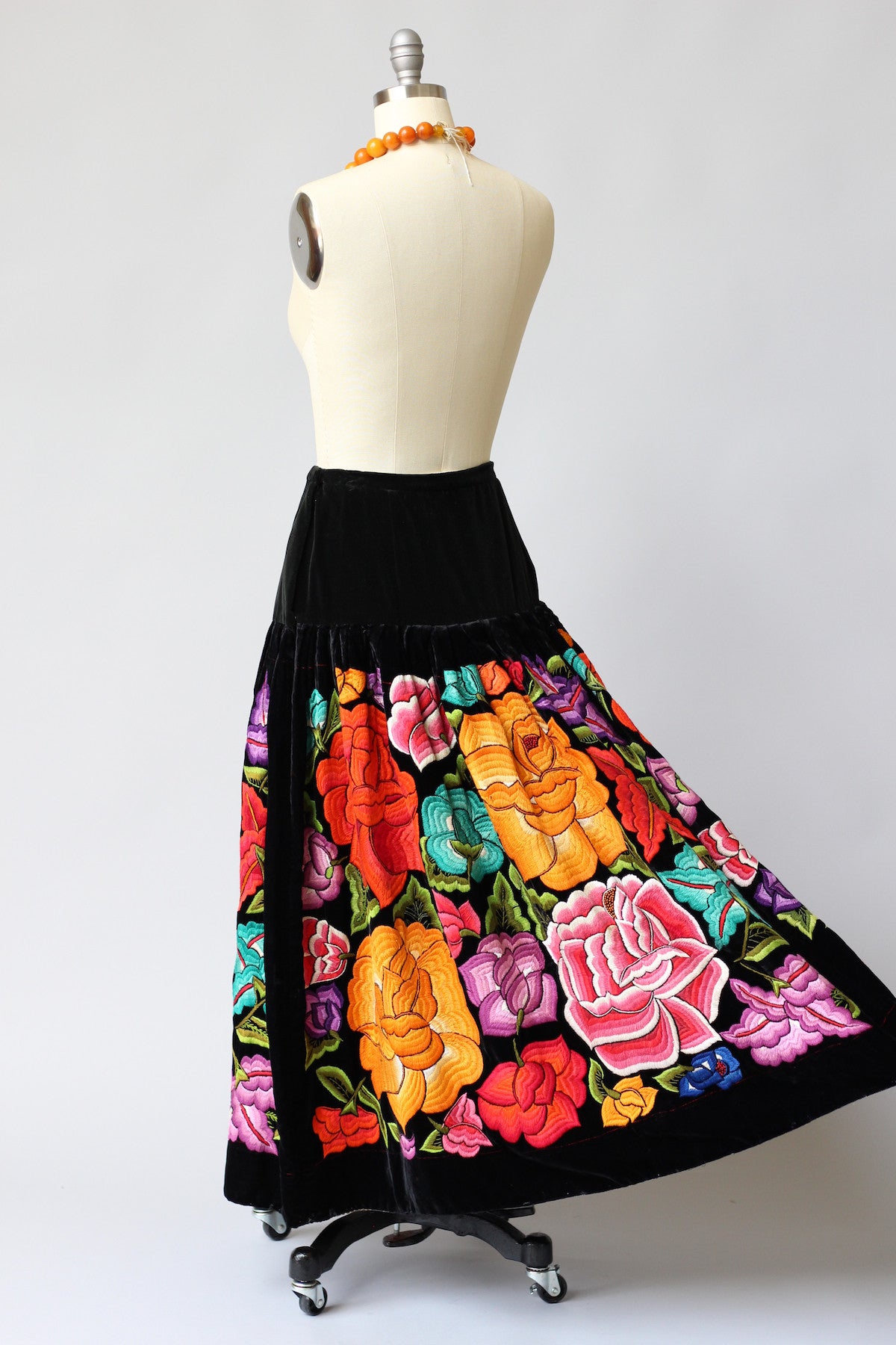 Vintage Tehuantepec Mexico Embroidered Skirt with New Waistband Black