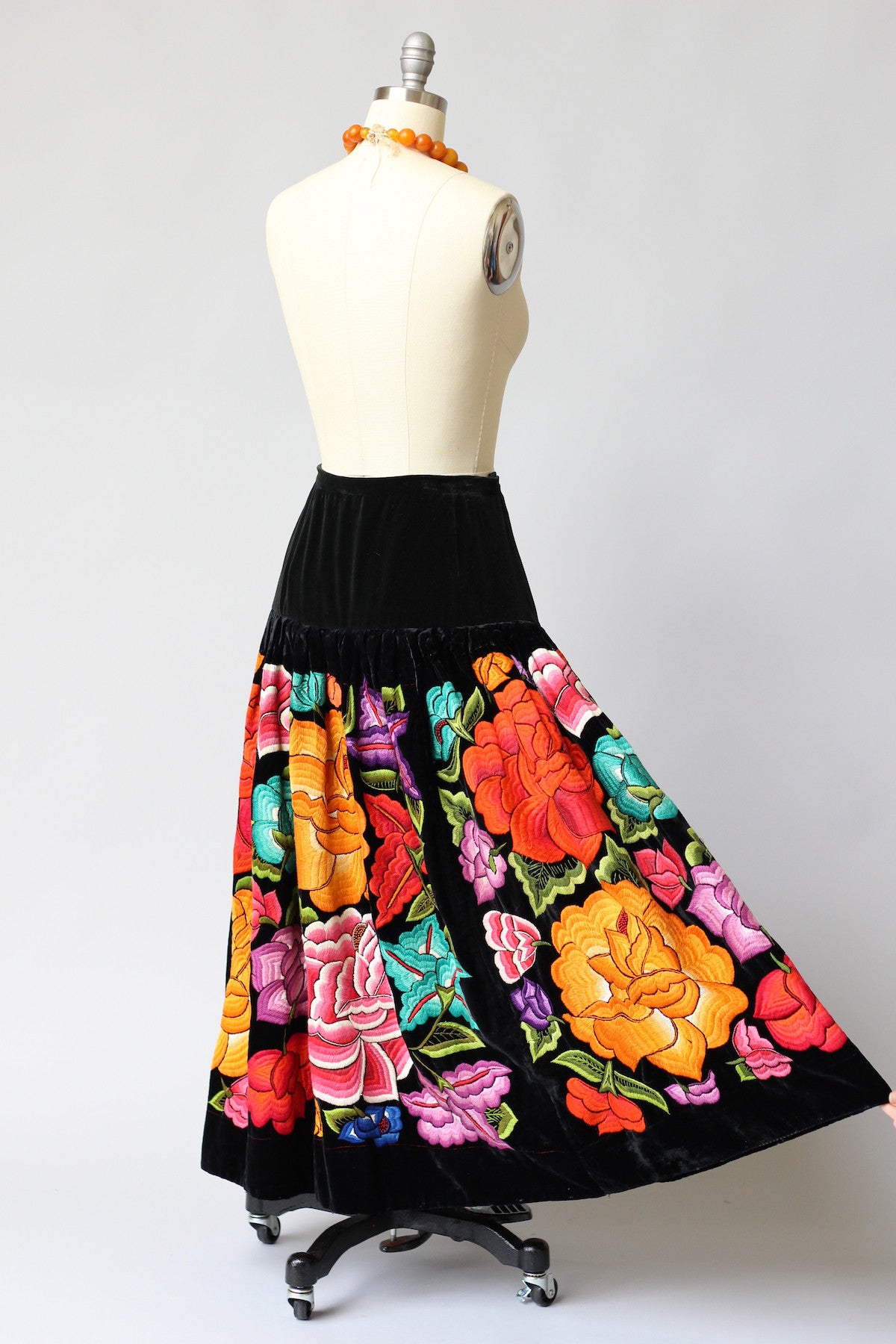 Vintage Tehuantepec Mexico Embroidered Skirt with New Waistband Black