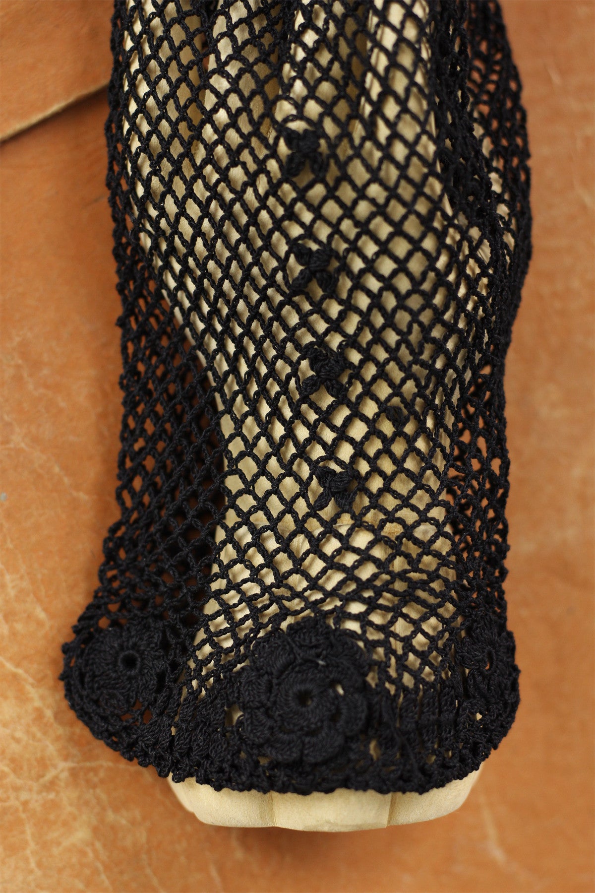 Victorian Hand Crochet Fishnet Gloves Black