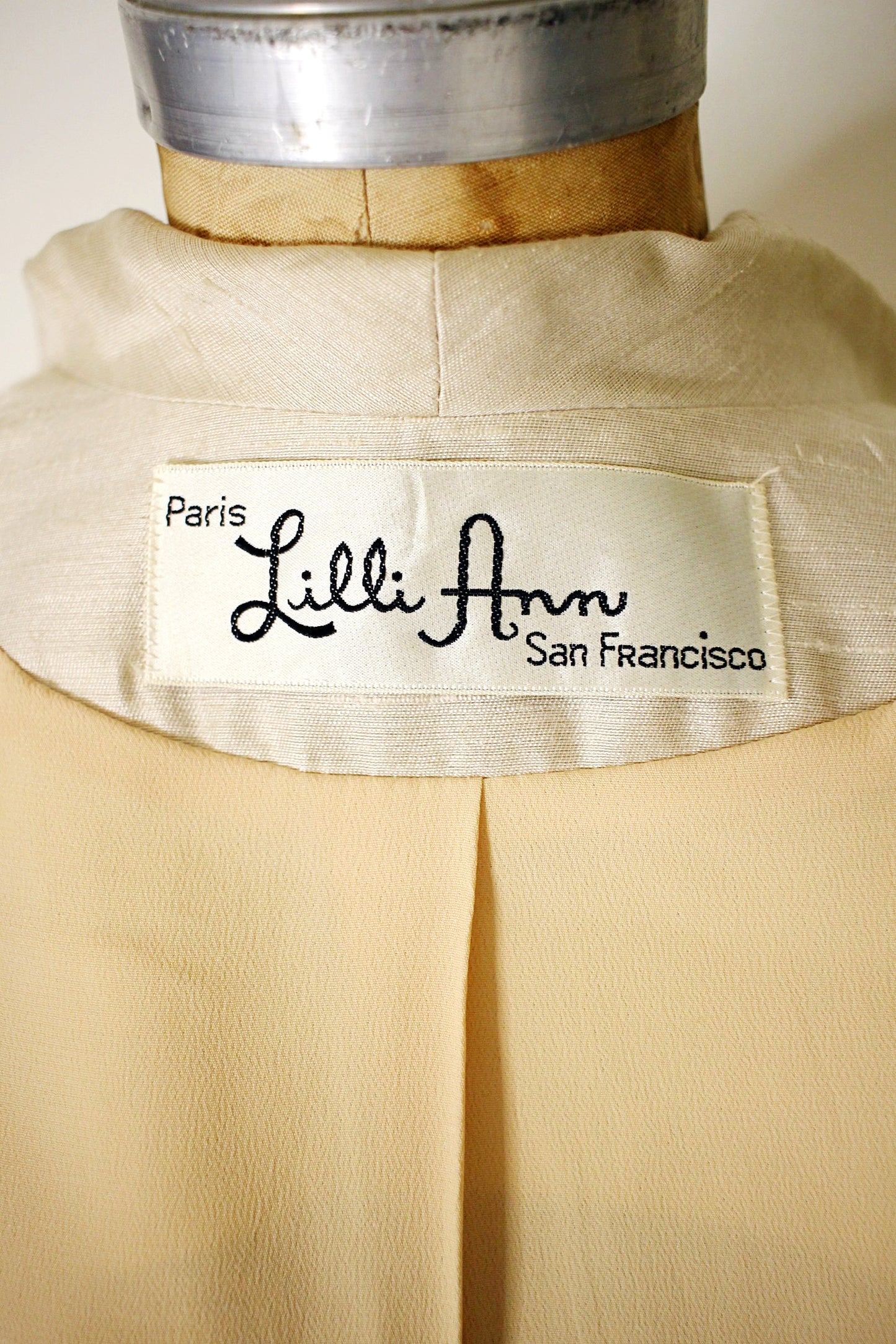Lilli Ann Gold Lurex and Silk Tapestry Coat