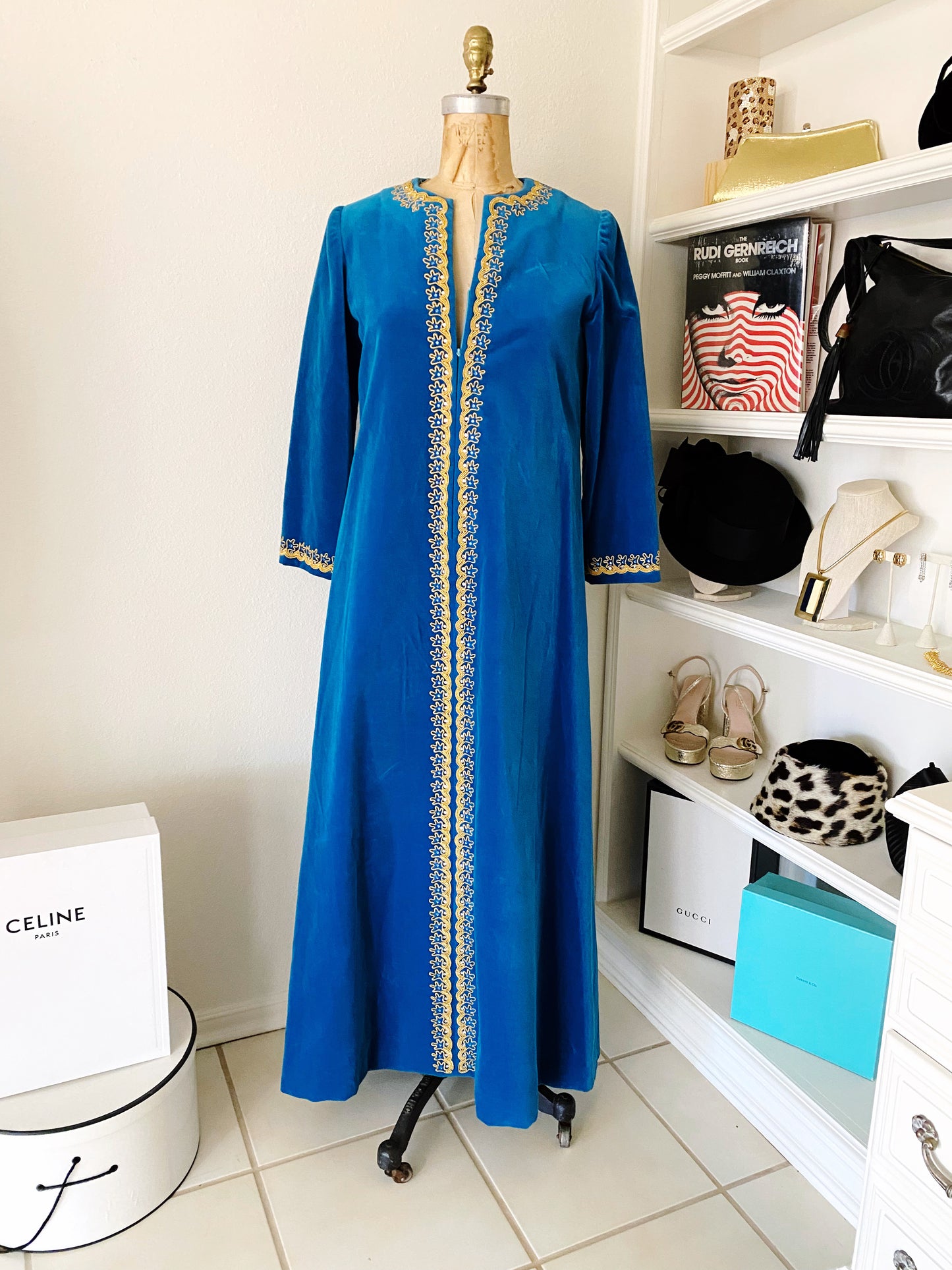 Elizabeth Arden Teal Velvet Embroidered Caftan
