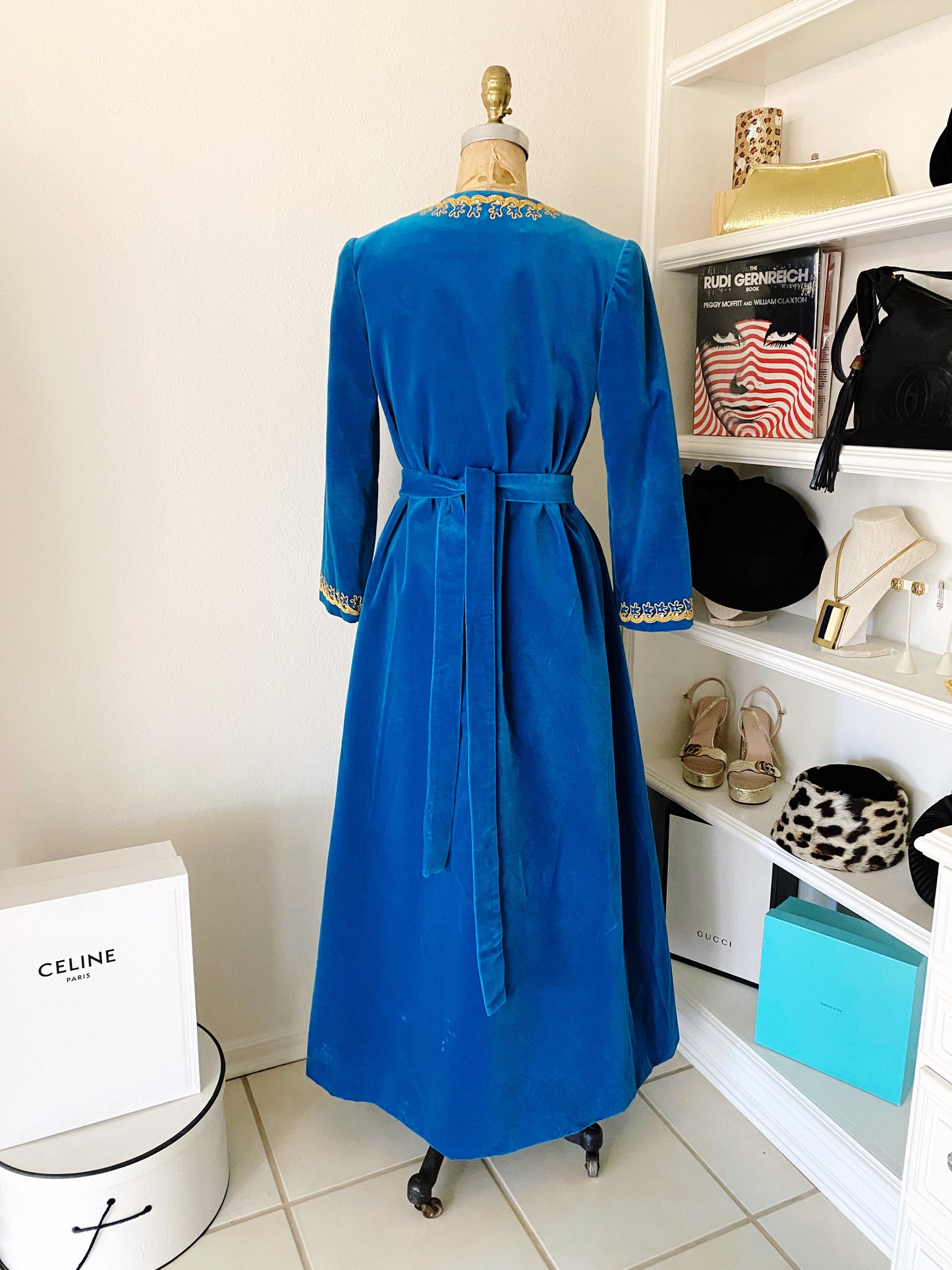 Elizabeth Arden Teal Velvet Embroidered Caftan