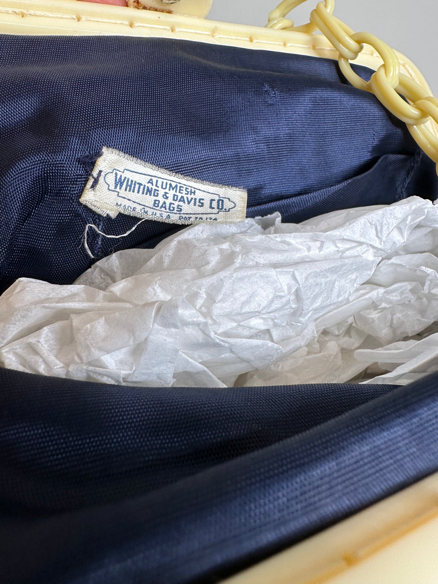 1930s Whiting & Davis Mesh Purse Bakelite Handle