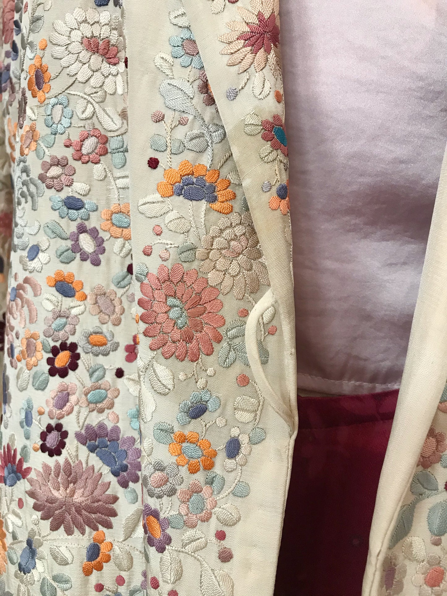 Rare 1920s Cream Silk Embroidered Floral Duster Coat