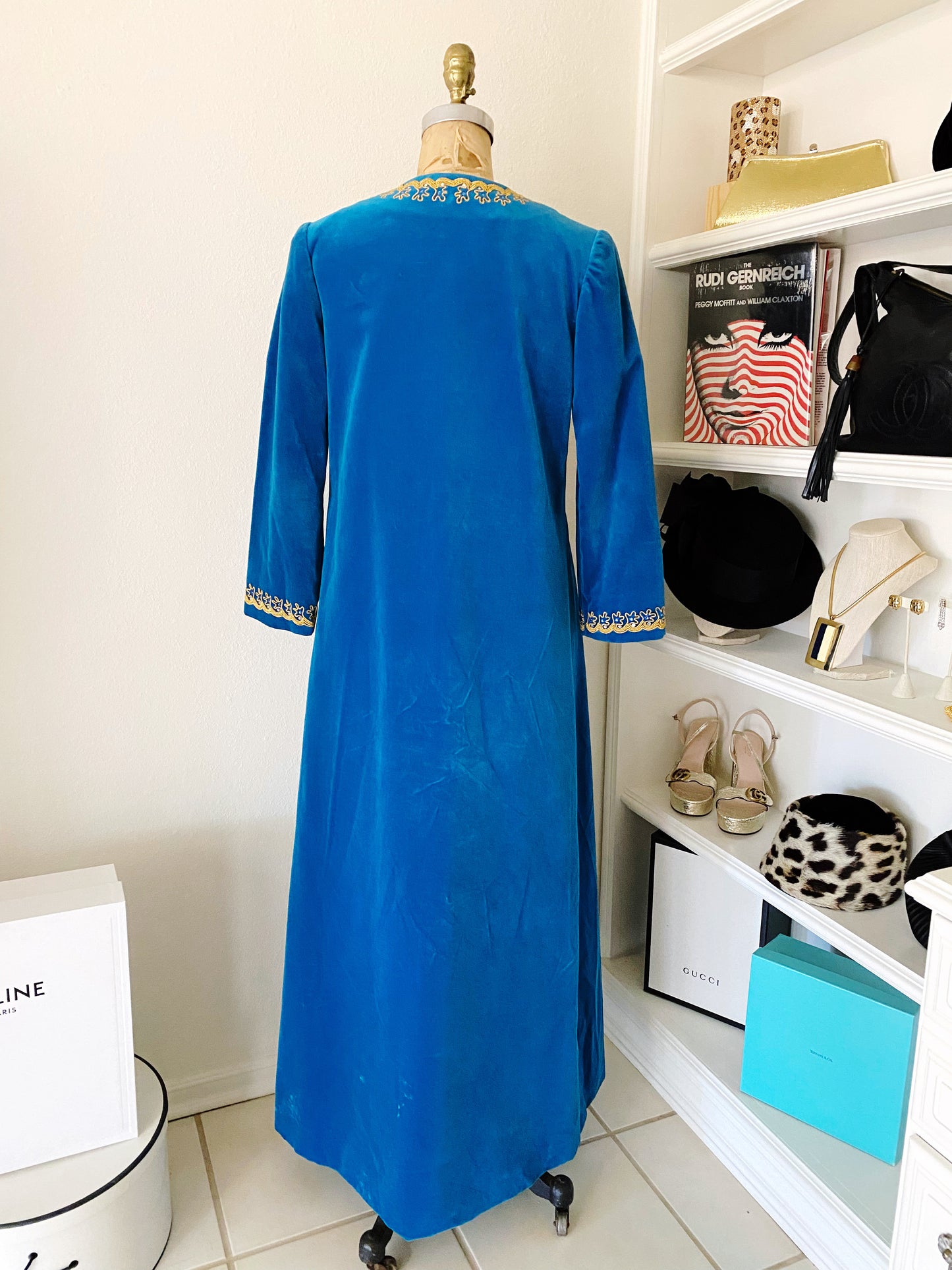Elizabeth Arden Teal Velvet Embroidered Caftan