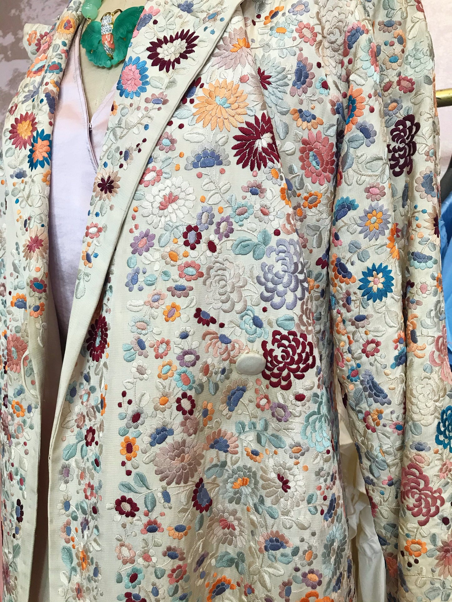 Rare 1920s Cream Silk Embroidered Floral Duster Coat