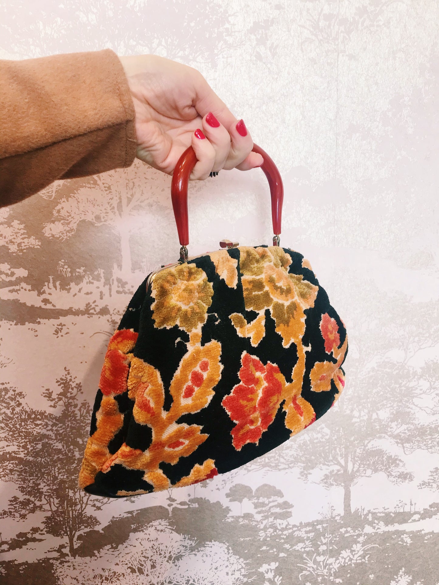Vintage Floral Carpet Bag with Lucite Handle