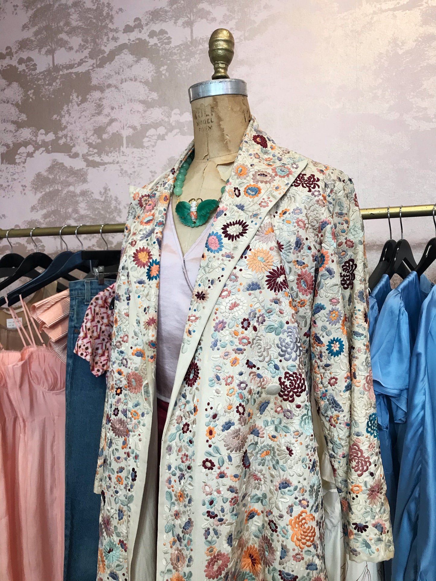 Rare 1920s Cream Silk Embroidered Floral Duster Coat