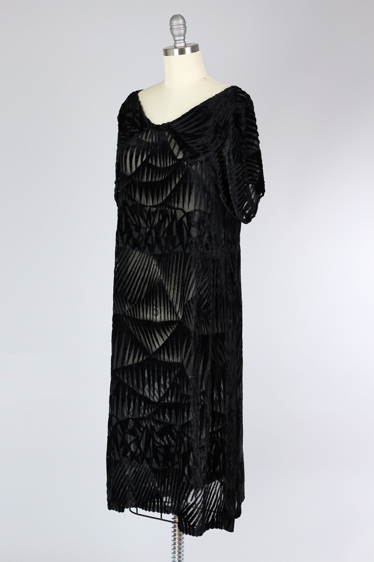 Rare 1920s Devor Silk Velvet Dress Muse Rare 1920s Devor Silk Velvet Dress Muse