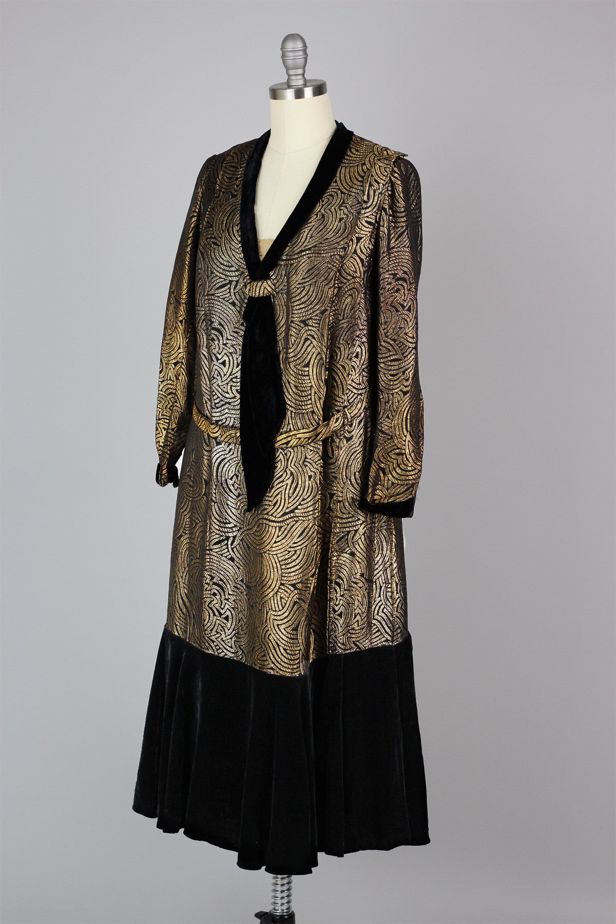 Rare 1920s Gold Lamé and Silk Velvet Dinner Dress