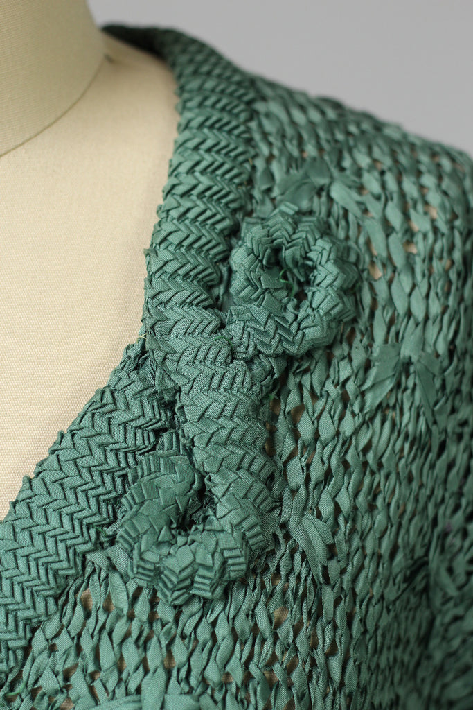 Fantastic 1930s Celadon Green Silk Ribbon Knit Dress