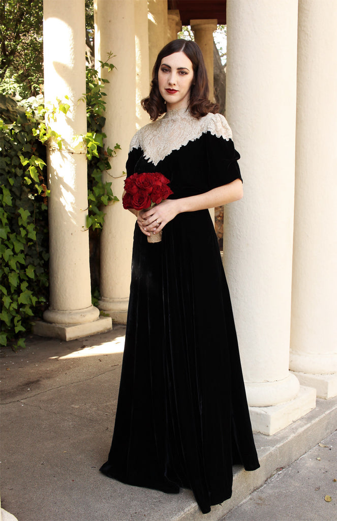 Rare 1930s Long Black Velvet Gown with French Lace XL