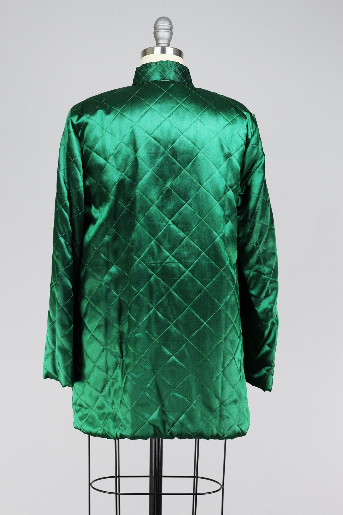 Rare 1940s 50s Vintage Emerald Green Quilted Satin Embroidered Asian Jacket