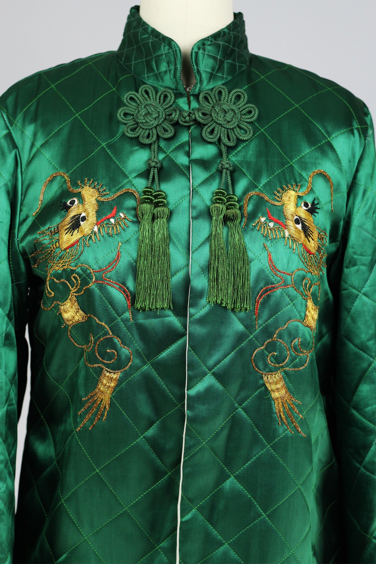 Rare 1940s 50s Vintage Emerald Green Quilted Satin Embroidered Asian Jacket