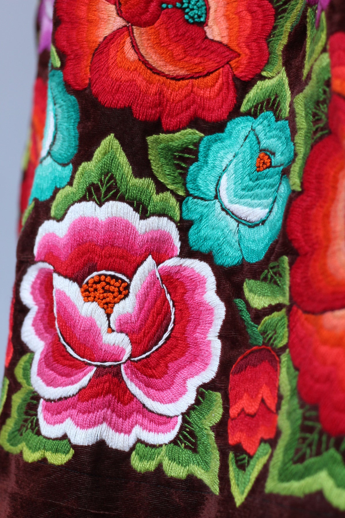 Original 1940s-50s Tehuantepec Mexico Embroidered Velvet Skirt Brown
