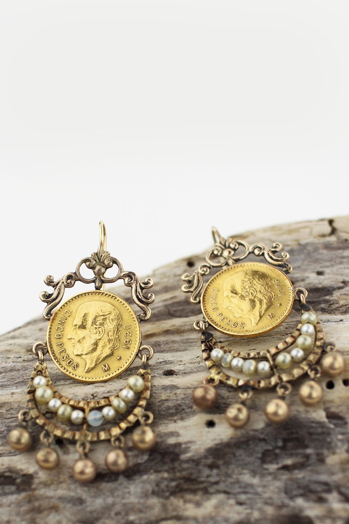 Exquisite Mexican Gold Coin Earrings, 1906 1920 Cinco Pesos Gold Coins