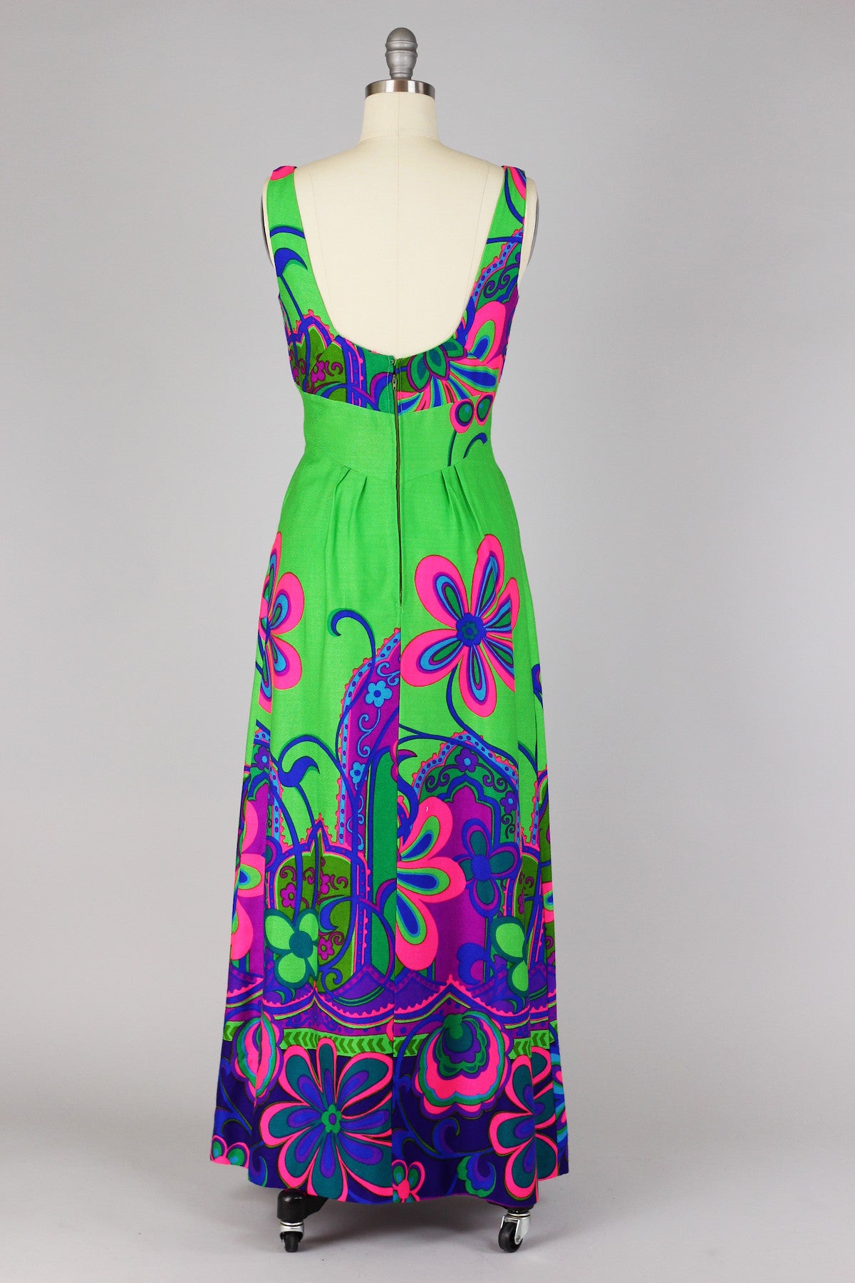 RARE 1960s Psychedelic Print Summer Beach Hawaiian Dress