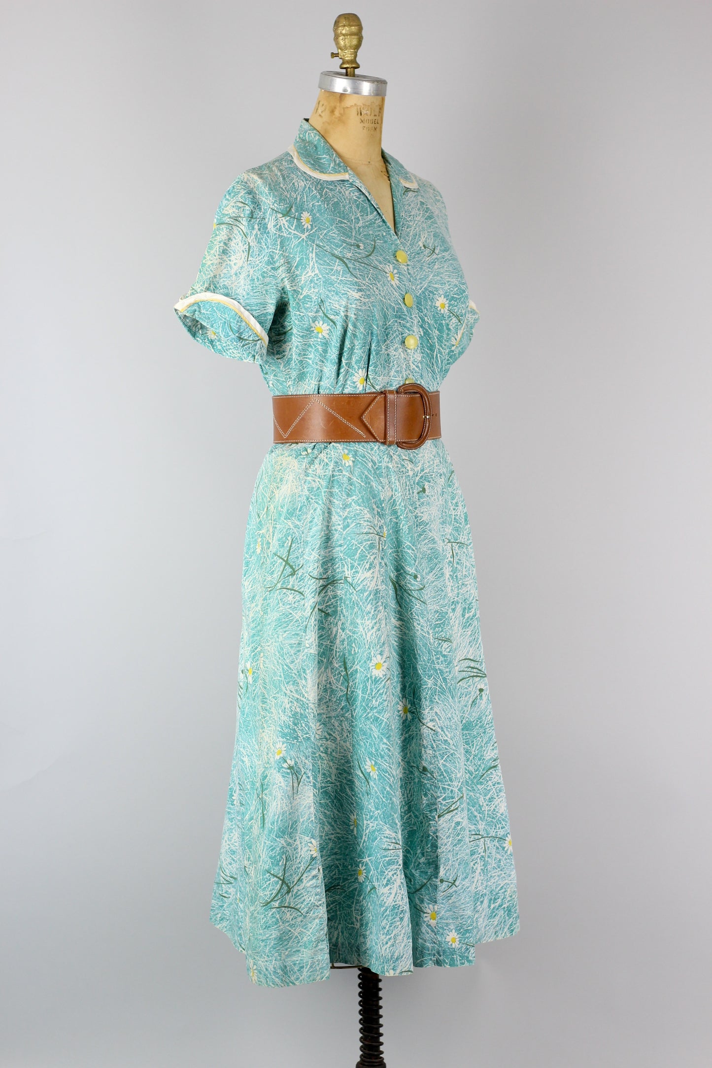 Late 40s Charming Daisy Print Cold Rayon Sea Blue Day Dress