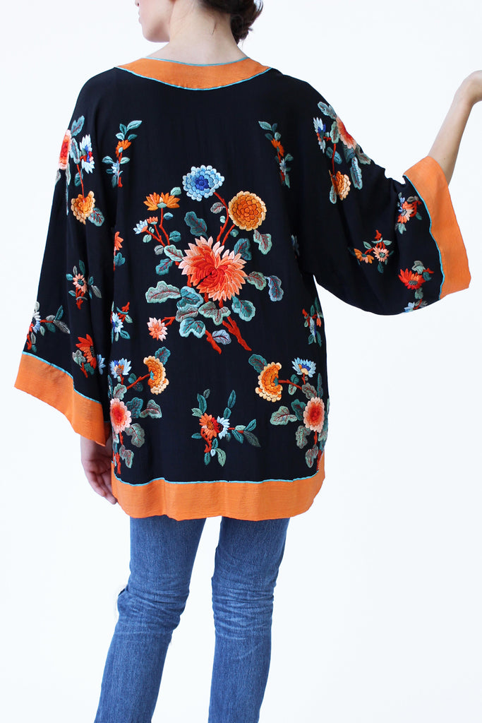 1920s Floral Chinese Embroidered Silk Blouse