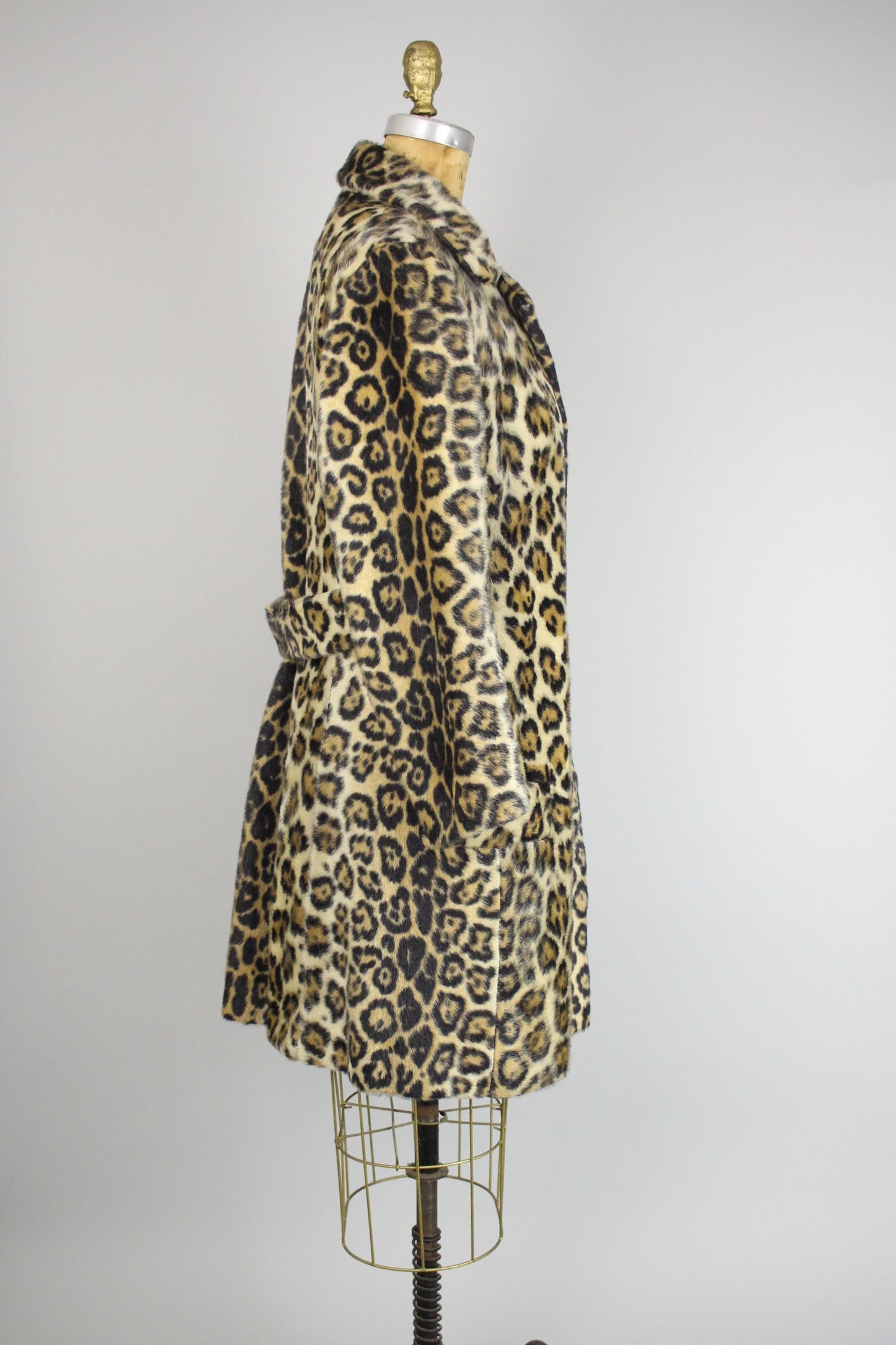 Perfect Vintage Leopard Faux Fur Coat