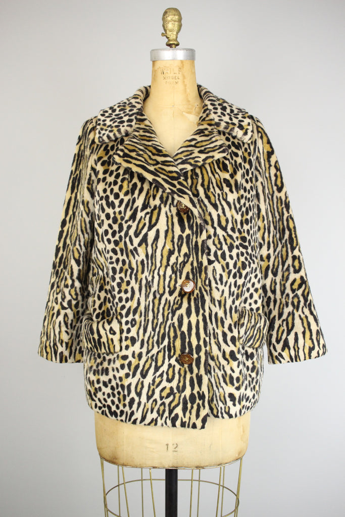 Classic Vintage Leopard Print Faux Fur Coat - Shorter Length