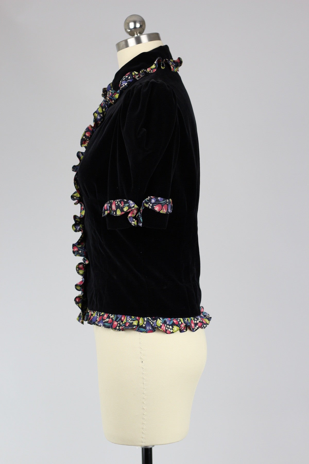 1940s Velveteen Jacket Top with Novelty Print Silk Detail