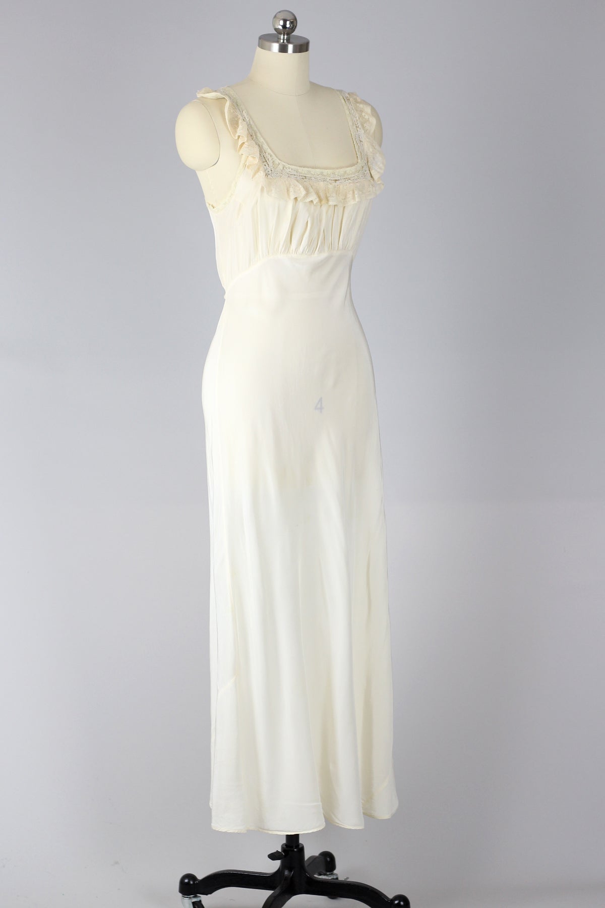 Henrietta 1940s Taffeta Nightgown