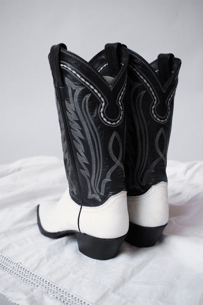 Justin Black & White Lizard Skin Cowboy Boots